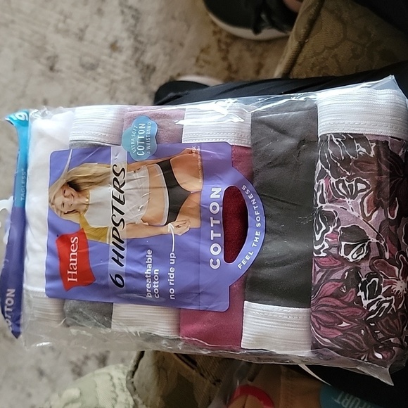 Hanes hipster plus panties 6 In the package - Picture 2 of 6